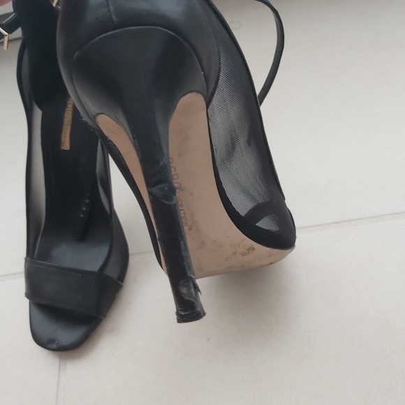 BCBG black high heels - Picture 5 of 6